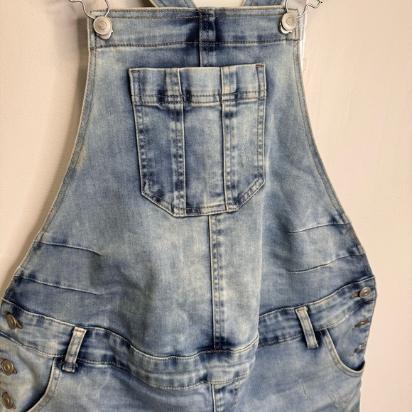 Thyme Maternity Blue Denim Shortalls Size Small - Picture 3 of 9